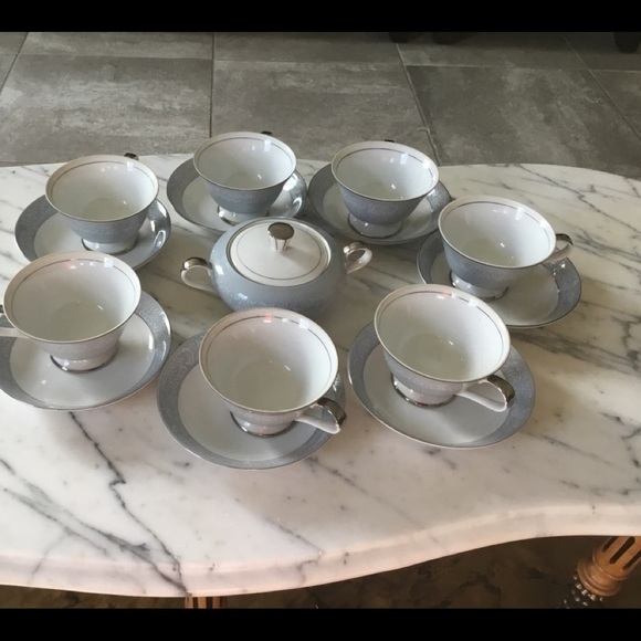 Vintage LUXURY 16 PIECES TEA ☕️ SET - Picture 3 of 7